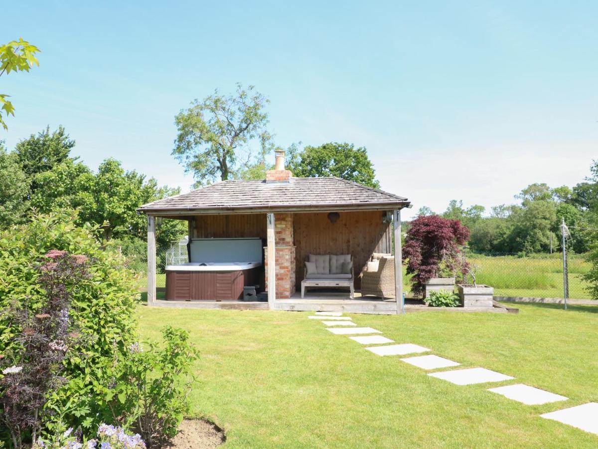 The Little Paddock Vila Malmesbury Exterior foto