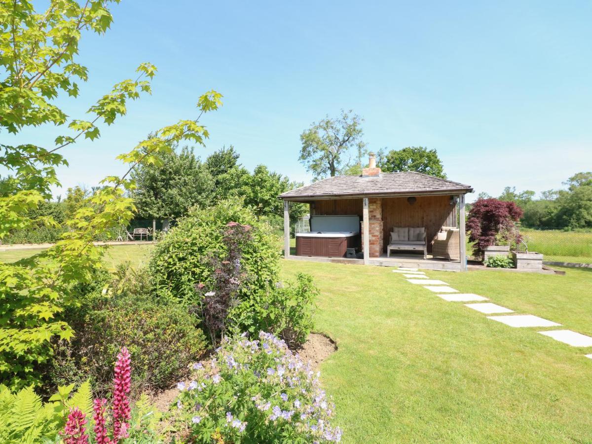 The Little Paddock Vila Malmesbury Exterior foto